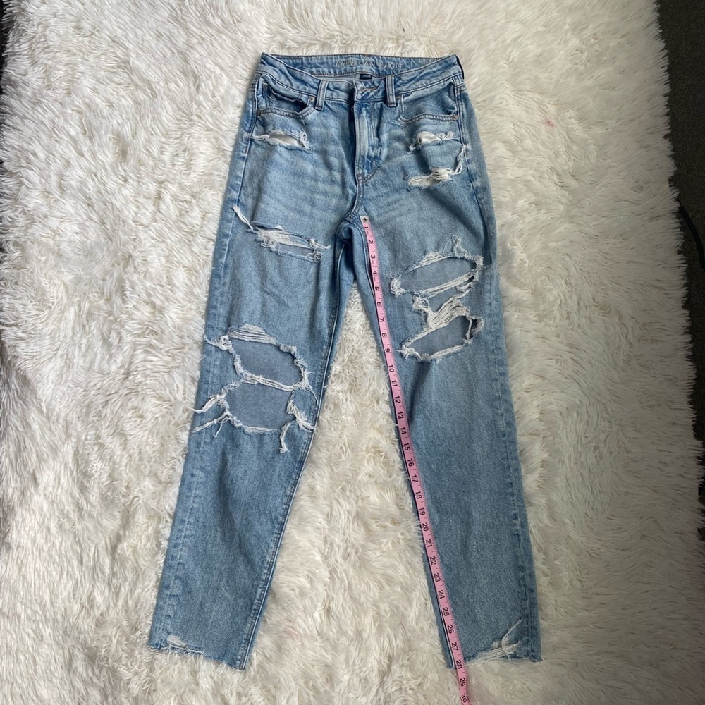 AE Strigid Distressed Light Blue Denim Jeans.  NWOT.